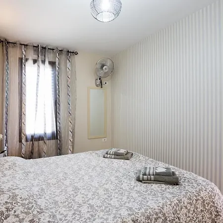 Americas De Lux 98m2 Apartment *
