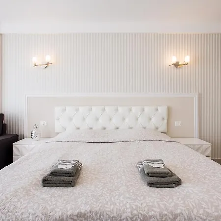 Apartment Americas De Lux 98m2