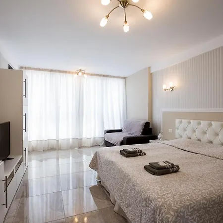 Americas De Lux 98m2 Apartment