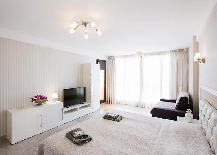 Apartman Americas De Lux 98m2 *